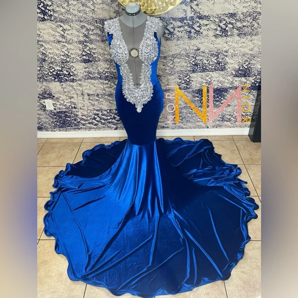 Prom dress ,color *dark blue* ,self made ,worn once ,good quality ,fits well - Picture 1 of 1